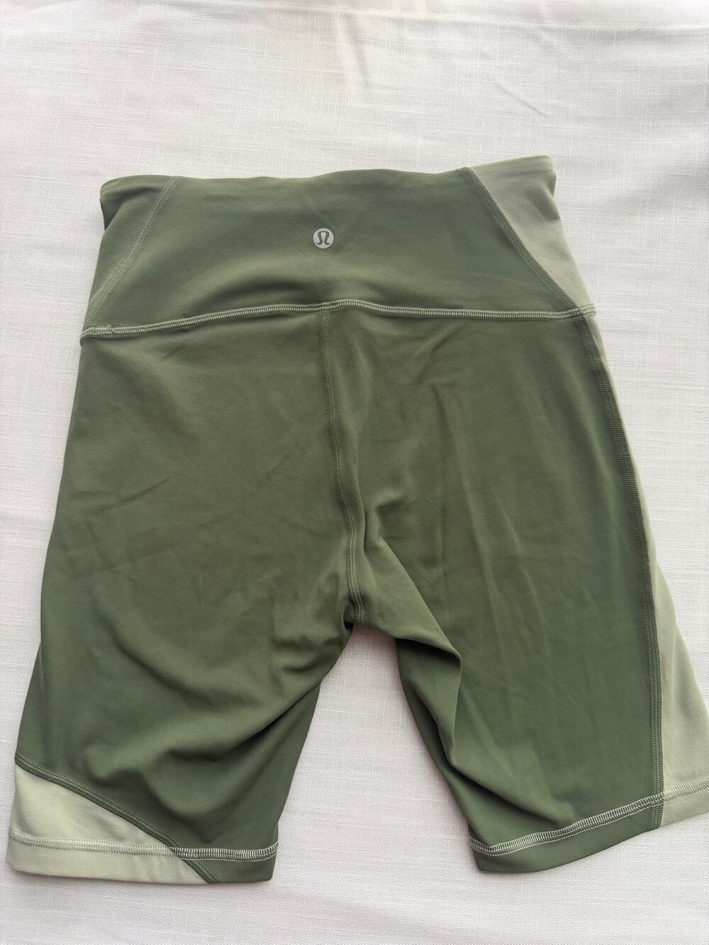 Lululemon Shorts Size 4